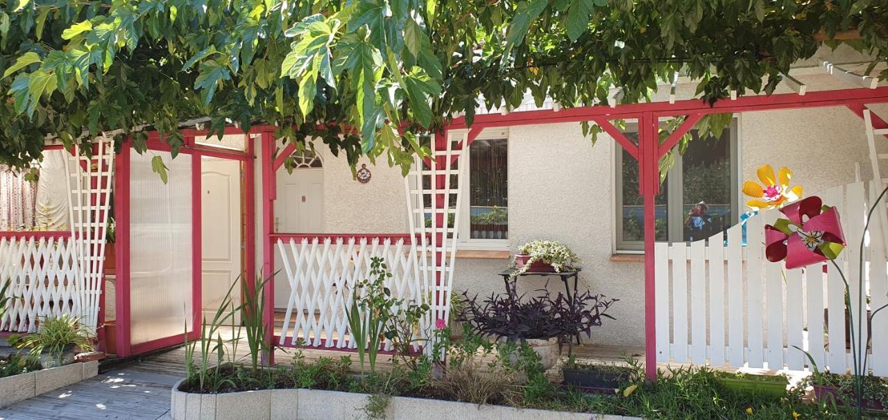 Au Rendez-Vous Des Arts Villa Alzonne Exterior foto